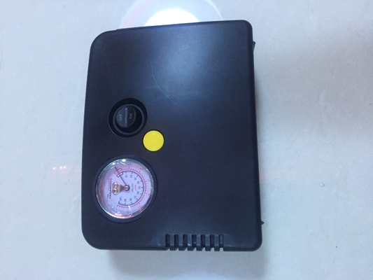 良い価格 高性能ブラックカーエアポンプタイヤ膨張機 計量器とスイッチ付き 車用タイヤ膨張機 オンライン