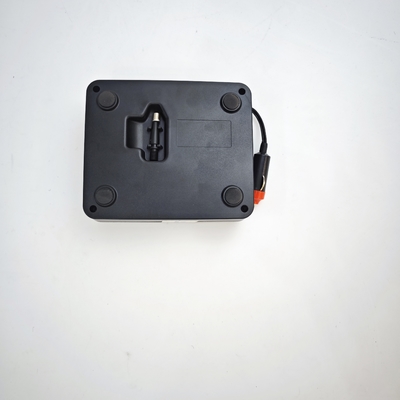 黒い車用タイヤ DC 12V 携帯エアコンプレッサー 携帯タイヤ充電器