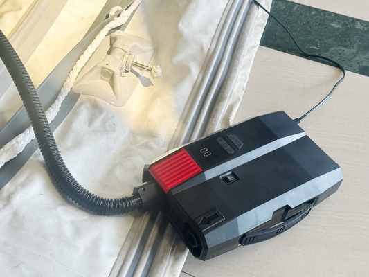5000mAH 電池容量 SUP 充気式ドックカヤックパドルボードのための電気ポンプ 20PSI 12V/110-240V
